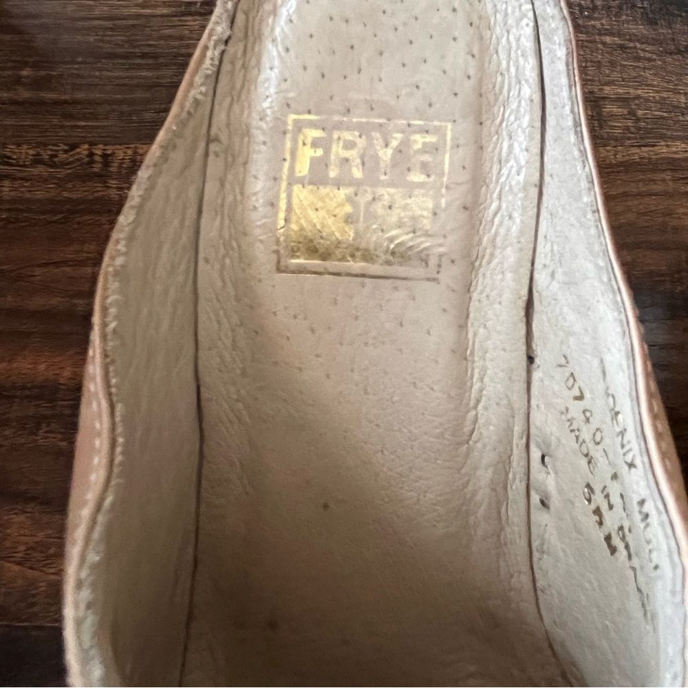 Frye Phoenix Light Tan Leather Slip On Mule Clog with Stacked Heel Size 5.5M - Picture 5 of 14